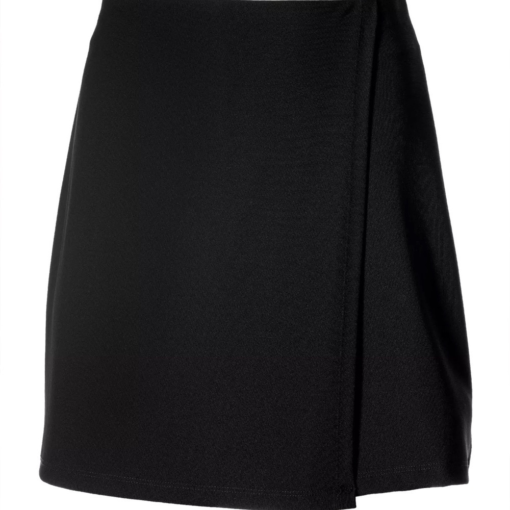 White Stag Black Mini Skirt Button Detail